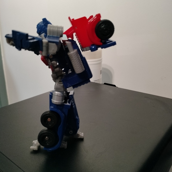 Transformers - Picture 2 of 16